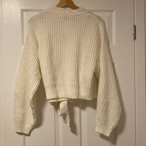 H&M wrap front cream sweater. Never worn. New with tags - Picture 3 of 3